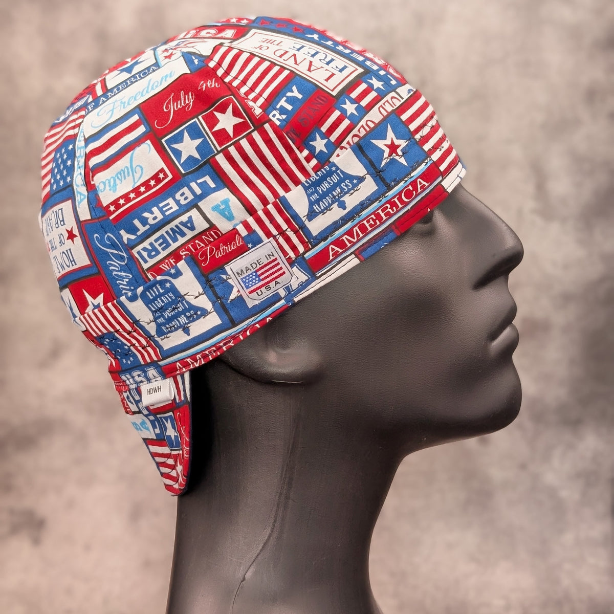 Mannequin wearing the Libery cotton welding cap in right side view